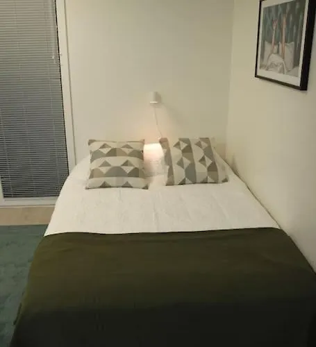 Kodikas Hyvin Varusteltu Yksioe, Autopaikalla Appartamento *