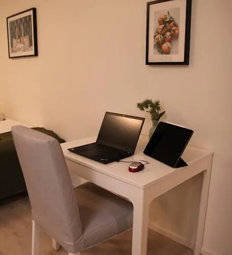 Appartamento Kodikas Hyvin Varusteltu Yksioe, Autopaikalla